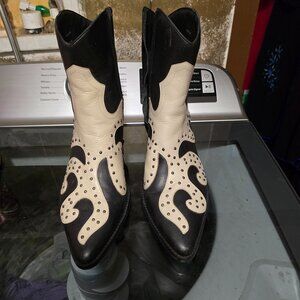 Matisse leather booties